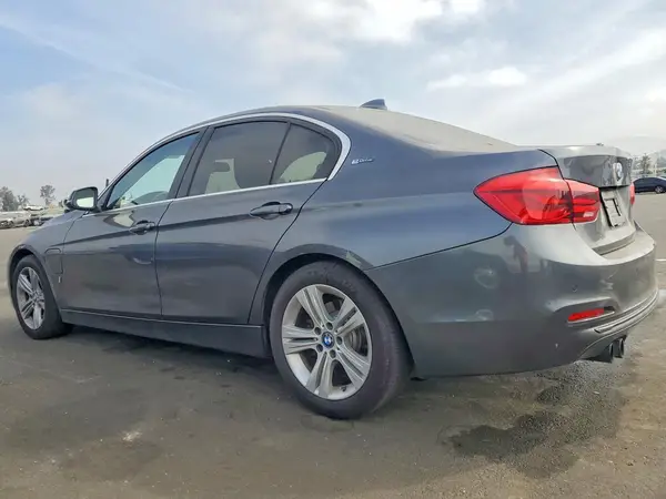 WBA8E1C53HK480176 2017 BMW 3ER - Image 2