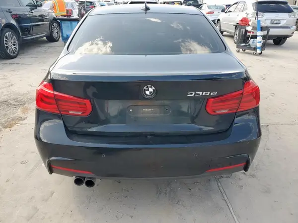 WBA8E1C53HK895160 2017 BMW 3ER - Image 8