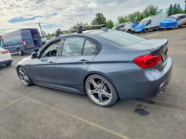 WBA8E1C53HK895384 2017 BMW 3ER - Image 2
