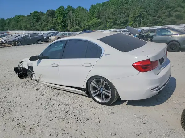 WBA8E1C53JA159590 2018 BMW 3ER - Image 2