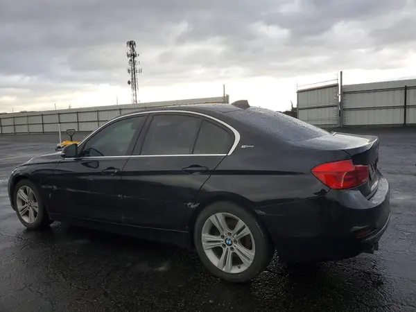 WBA8E1C53JA178186 2018 BMW 3ER - Image 2