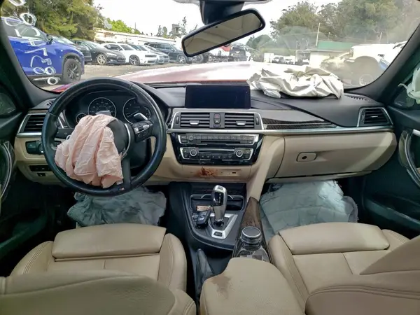 WBA8E1C53JA178303 2018 BMW 3ER - Image 8
