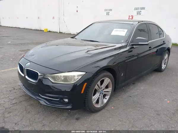 WBA8E1C53JA756920 2018 BMW 3ER - Image 2