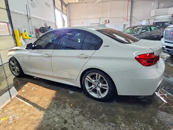 WBA8E1C54GK479732 2016 BMW 3ER - Image 2