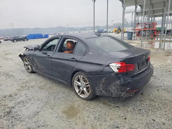 WBA8E1C54JA167567 2018 BMW 3ER - Image 2