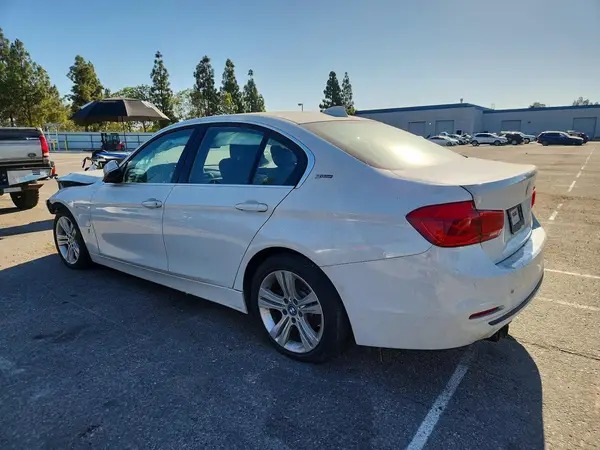 WBA8E1C54JA178276 2018 BMW 3ER - Image 2