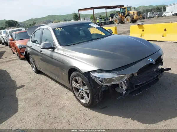 WBA8E1C54JA758613 2018 BMW 3ER - Image 1