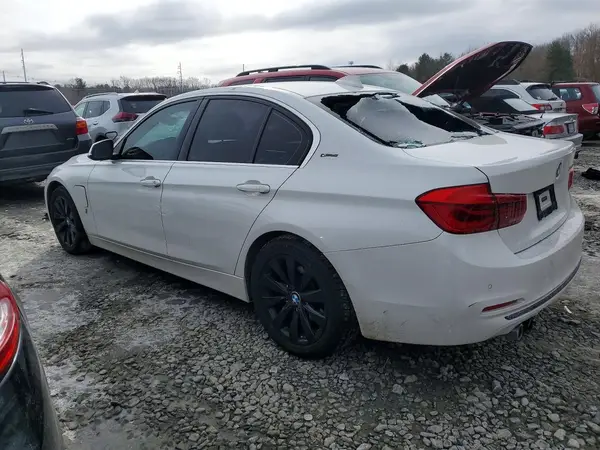 WBA8E1C55HK895368 2017 BMW 3ER - Image 2