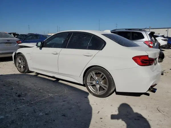 WBA8E1C55JA159459 2018 BMW 3ER - Image 2