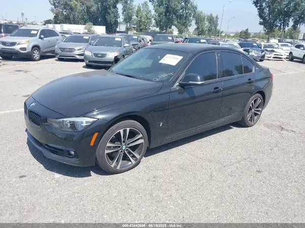 WBA8E1C55JA167593 2018 BMW 3ER - Image 2