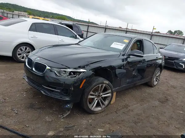 WBA8E1C55JA171644 2018 BMW 3ER - Image 2