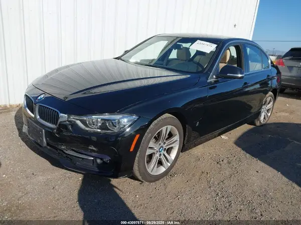 WBA8E1C55JA178190 2018 BMW 3ER - Image 2