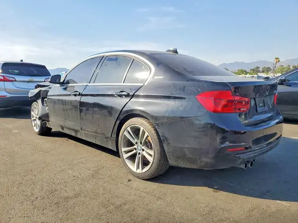 WBA8E1C55JA756689 2018 BMW 3ER - Image 2