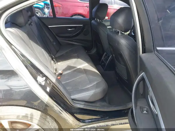 WBA8E1C55JA758782 2018 BMW 3ER - Image 8