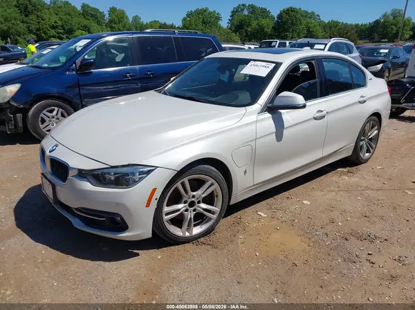 WBA8E1C56HK479846 2017 BMW 3ER - Image 2