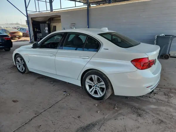 WBA8E1C56HK480043 2017 BMW 3ER - Image 2