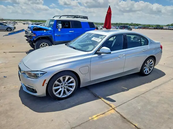 WBA8E1C56HK480348 2017 BMW 3ER - Image 1