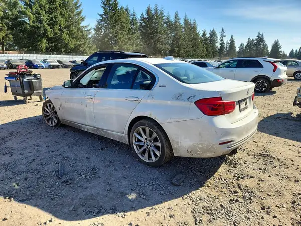 WBA8E1C56HK480365 2017 BMW 3ER - Image 2