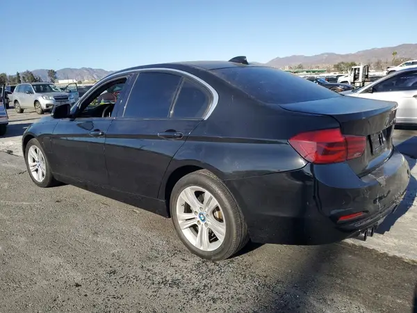 WBA8E1C56HK480477 2017 BMW 3ER - Image 2