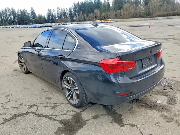 WBA8E1C56HK895234 2017 BMW 3ER - Image 2