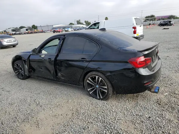 WBA8E1C56JA758788 2018 BMW 3ER - Image 2