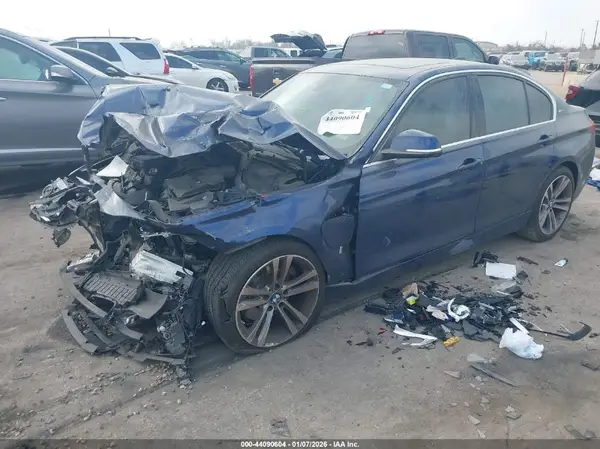 WBA8E1C56JA758998 2018 BMW 3ER - Image 2