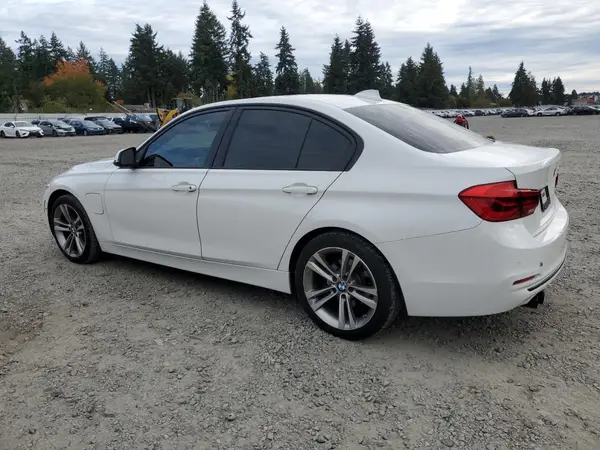 WBA8E1C57GK479756 2016 BMW 3ER - Image 2