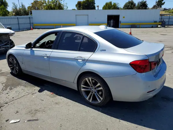 WBA8E1C57HK895095 2017 BMW 3ER - Image 2
