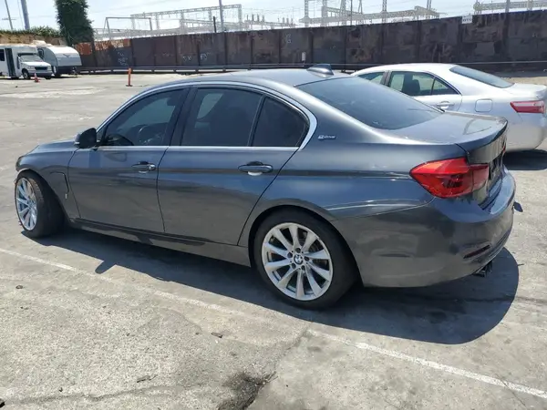 WBA8E1C57JA171628 2018 BMW 3ER - Image 2