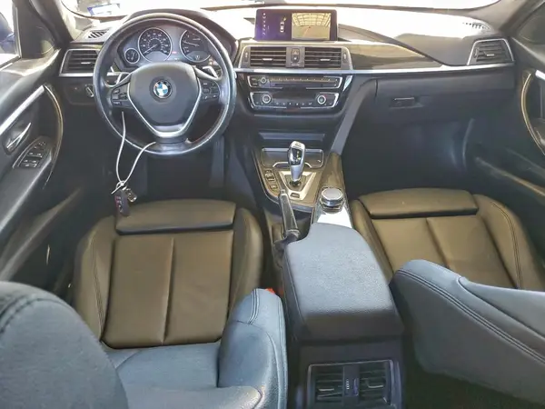 WBA8E1C57JA755950 2018 BMW 3ER - Image 8