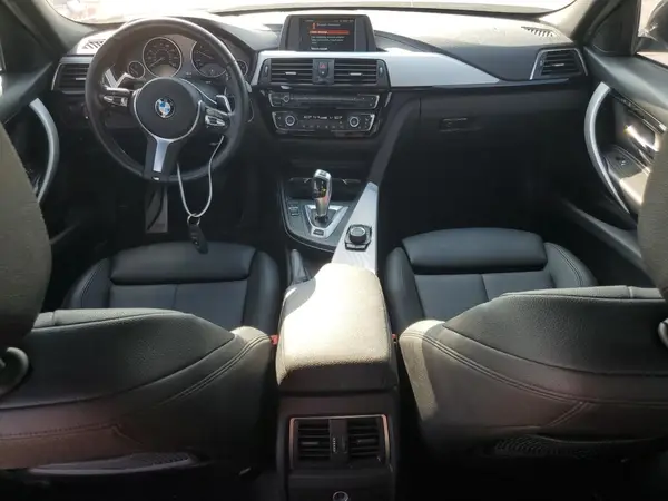 WBA8E1C57JA762977 2018 BMW 3ER - Image 8