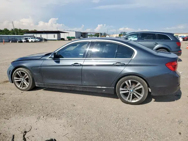 WBA8E1C58HK480125 2017 BMW 3ER - Image 2