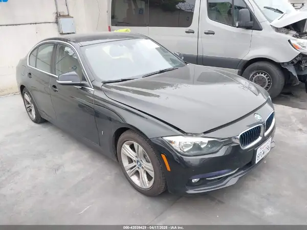 WBA8E1C58HK480271 2017 BMW 3ER - Image 1