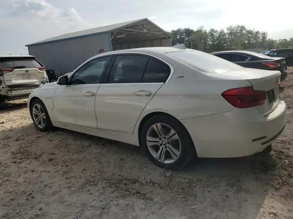 WBA8E1C58HK895302 2017 BMW 3ER - Image 2