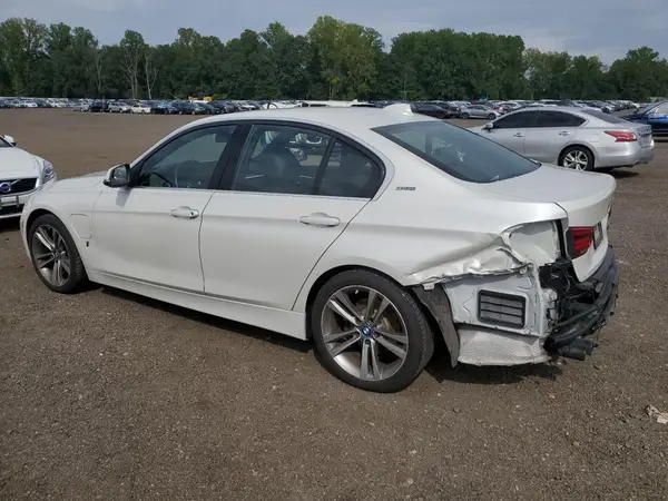 WBA8E1C58JA167670 2018 BMW 3ER - Image 2