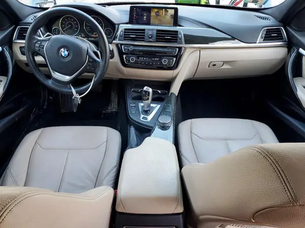 WBA8E1C58JA762843 2018 BMW 3ER - Image 8