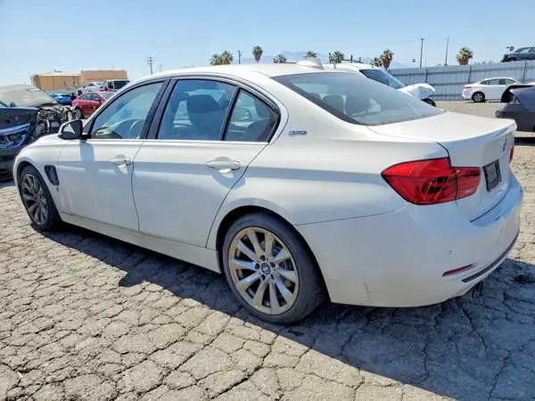 WBA8E1C59HK480005 2017 BMW 3ER - Image 2
