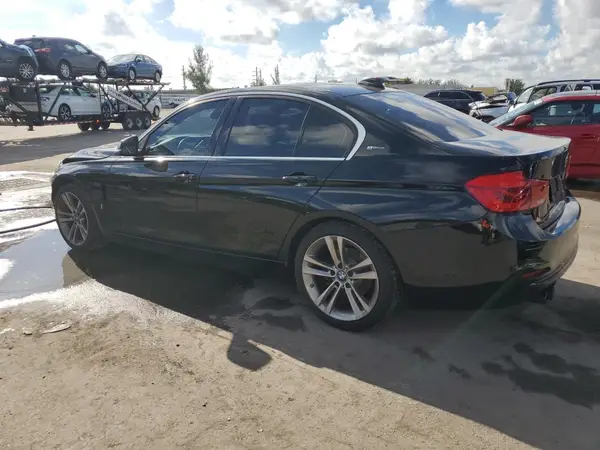 WBA8E1C59JA171646 2018 BMW 3ER - Image 2