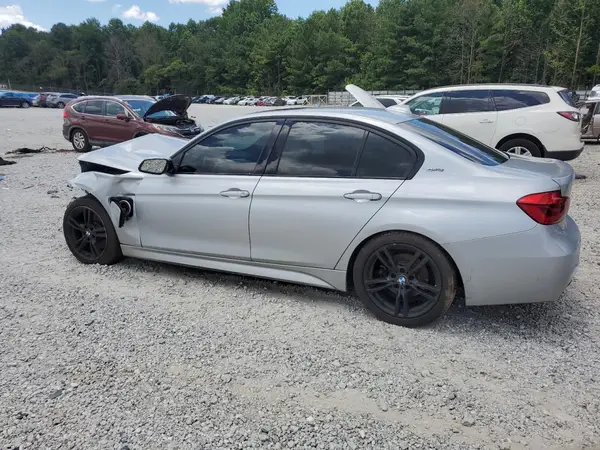 WBA8E1C59JA758638 2018 BMW 3ER - Image 2