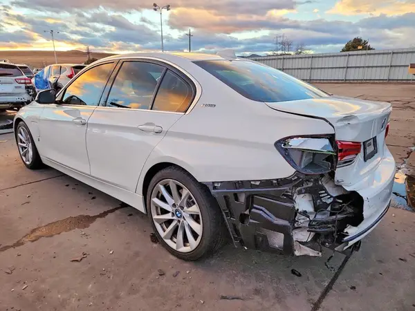 WBA8E1C5XHK479977 2017 BMW 3ER - Image 2