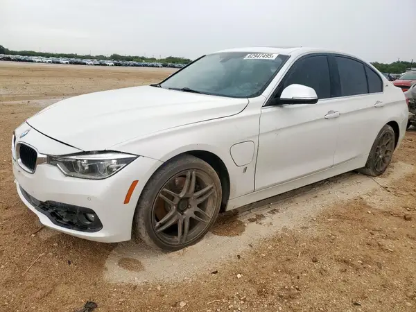 WBA8E1C5XHK480062 2017 BMW 3ER - Image 1