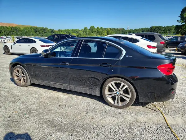 WBA8E1C5XHK480160 2017 BMW 3ER - Image 2