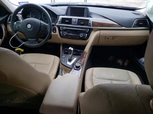 WBA8E1G30HNU16216 2017 BMW 3ER - Image 8