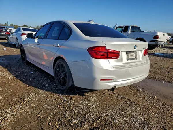 WBA8E1G30HNU16250 2017 BMW 3ER - Image 2