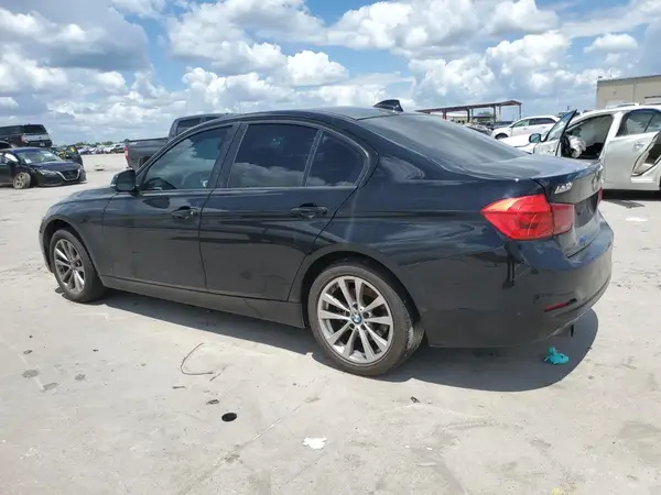 WBA8E1G30HNU16605 2017 BMW 3ER - Image 2