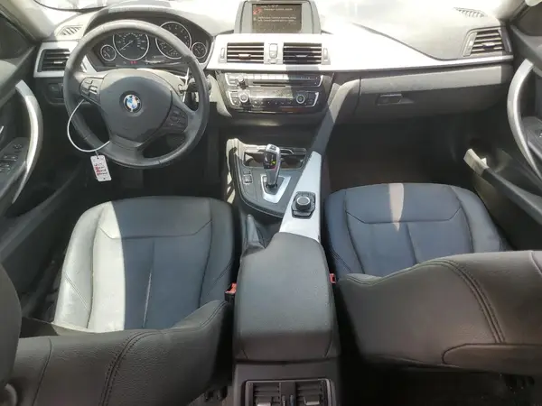 WBA8E1G30HNU16605 2017 BMW 3ER - Image 8