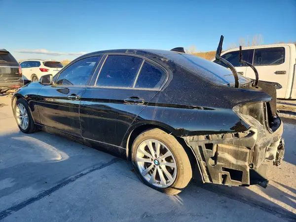 WBA8E1G30HNU16992 2017 BMW 3ER - Image 2