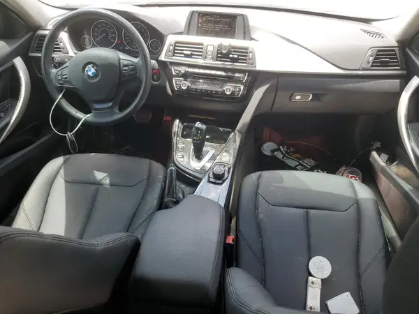 WBA8E1G30HNU17124 2017 BMW 3ER - Image 8