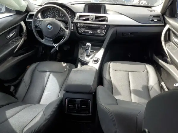 WBA8E1G30HNU17155 2017 BMW 3ER - Image 8