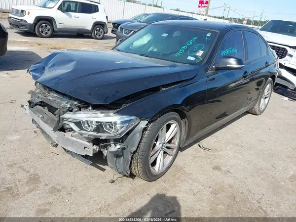 WBA8E1G30HNU17205 2017 BMW 3ER - Image 2